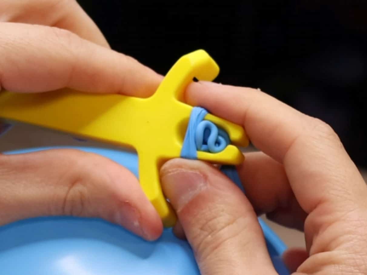 Balloon Knot Tying Tool