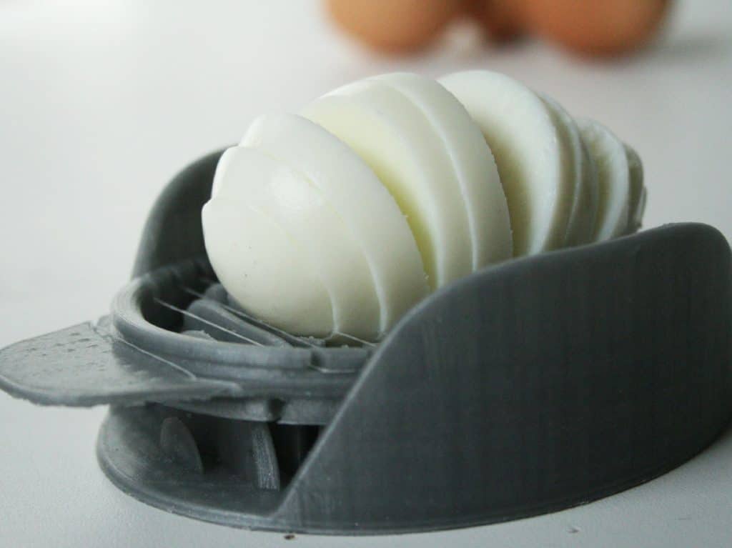 Egg slicer