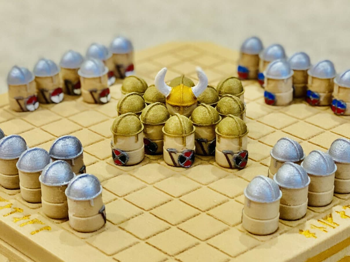 Hnefatafl viking chess set