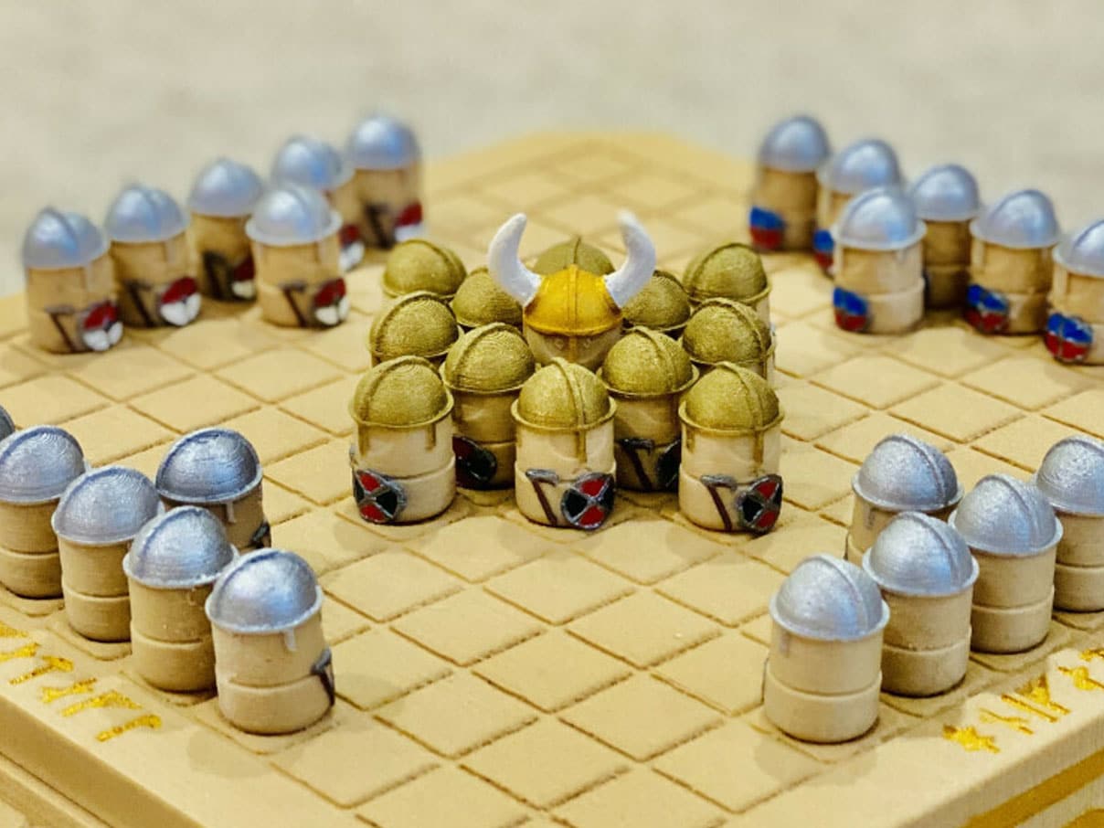 3D Printable DAI HASAMI SHOGI BOARD GAME by Lazy Bear