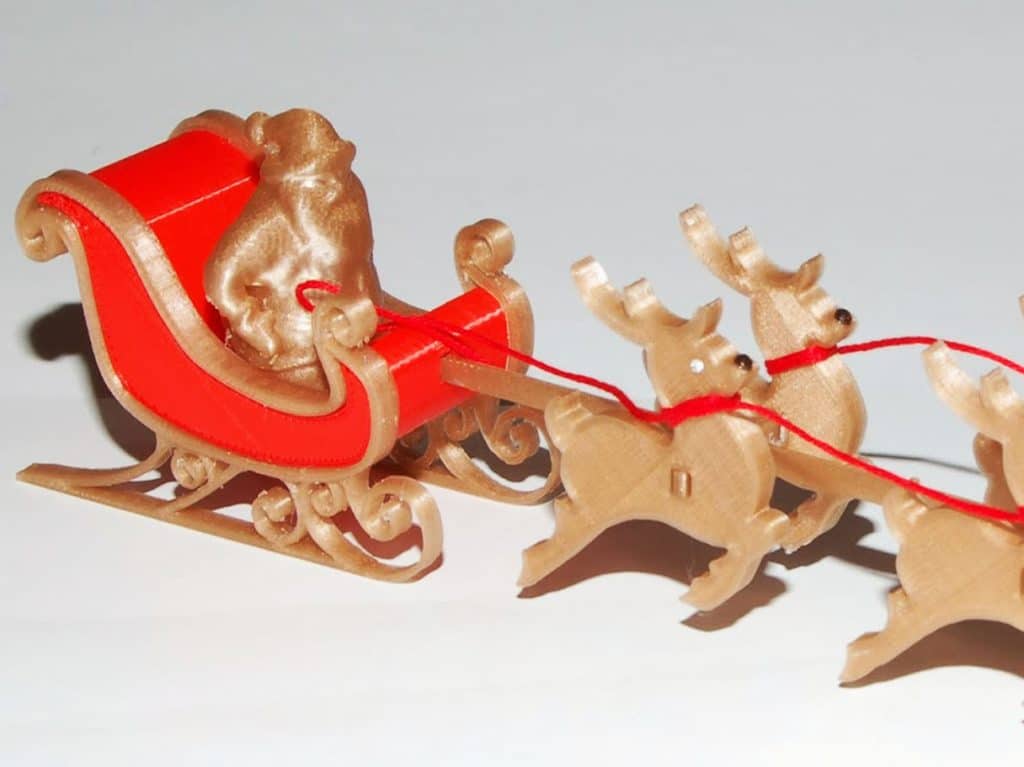 3d printed santa sleigh and reindeer