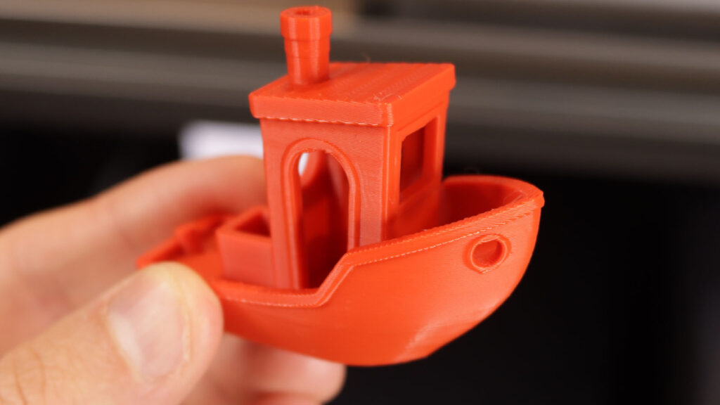 3D Benchy test print made on the Anycubic Kobra S1 Combo showing print quality and layer detail